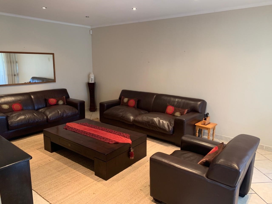 To Let 5 Bedroom Property for Rent in Diaz Beach Western Cape